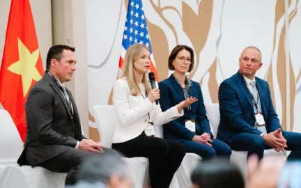 Paul Girodo, Kyle Kirkegaard, Sarah Pelud, and Shawn Olson answer questions from the audience