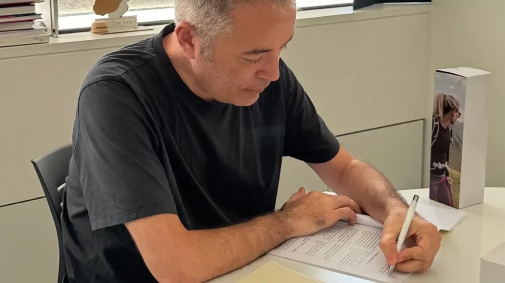 Cenk Civici与UBI Medical签署协议