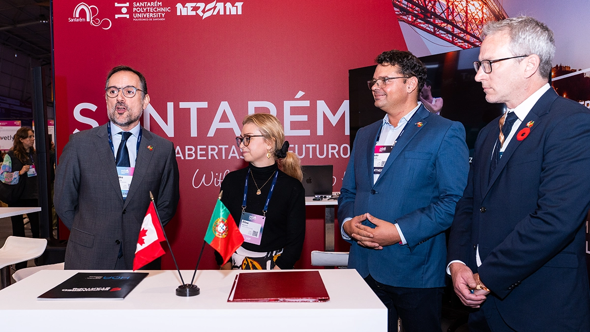Representatives of Santarem, the Canadian Embassy, and Empowered Startup present the agreement