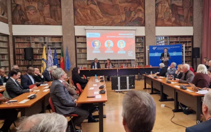APESP Event and main speakers - Secretary of State for Higher Education, Cl?udia Sarrico, as well as Ant?nio Gomes Rua, president of the INE (National Institute of Statistics), and Ant?nio Almeida Dias, president of APESP, speak at the Observatory Launch
